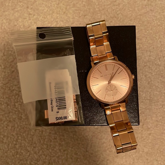 Michael Kors watch - Picture 1 of 1